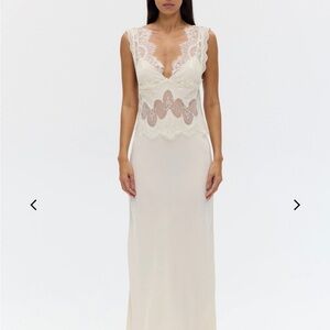 Third Form Visions Lace Floor Length Dress (buttercream)